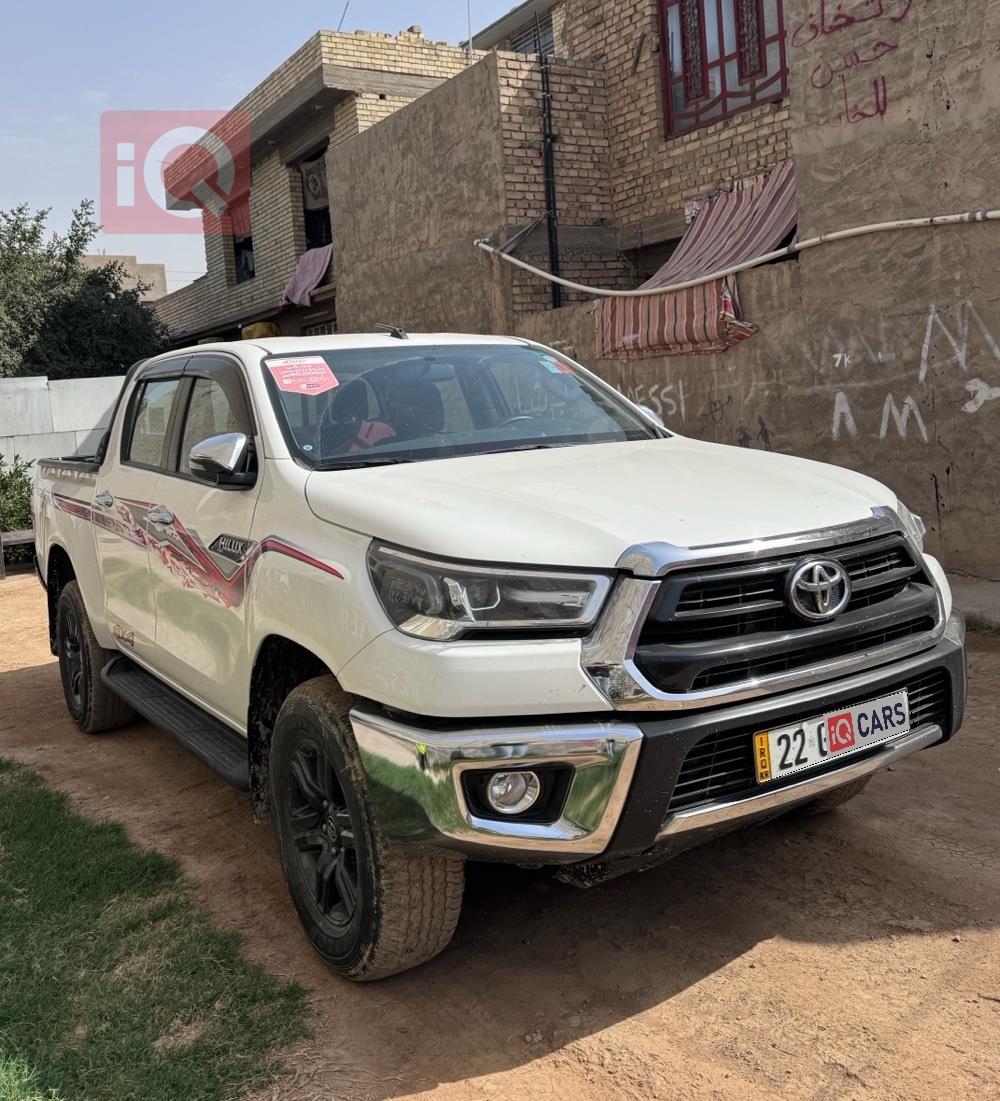 تويوتا هايلوكس